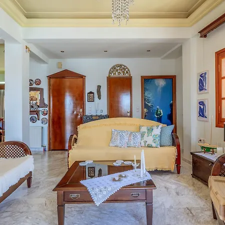 The Lalouda Of Mani * Githio