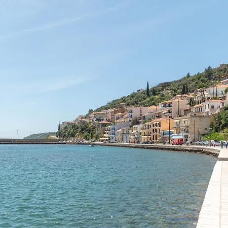 The Lalouda Of Mani 公寓 *